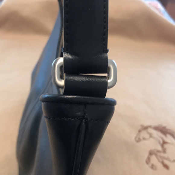 Ann Taylor leather bag. - Picture 3 of 6